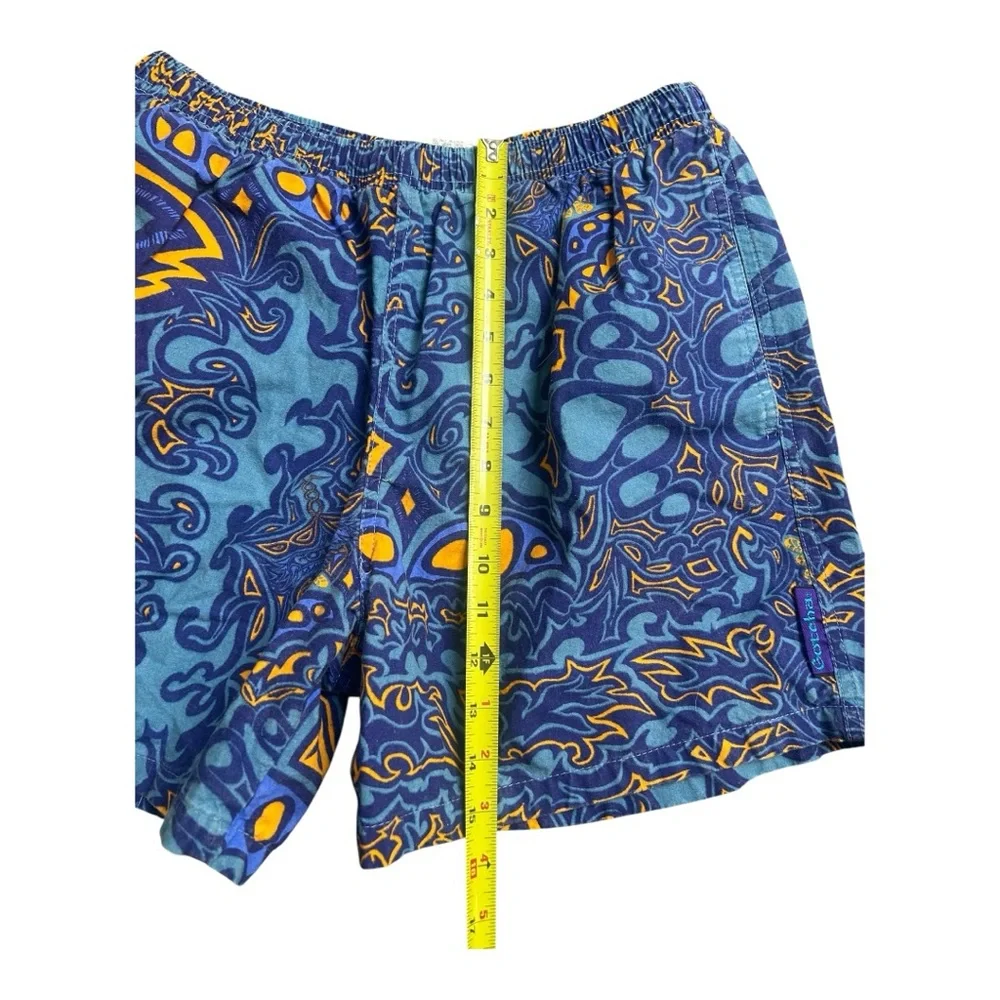 Vintage 90s Gotcha swim trunks Size 30-32
